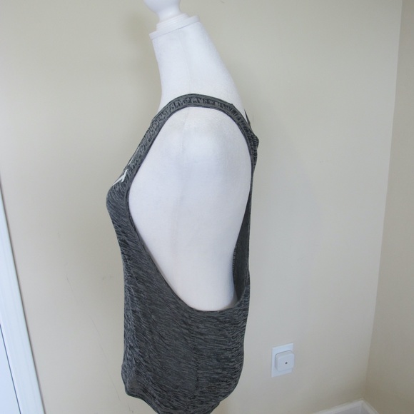 Victoria's Secret VSX Women's Sleeveless Sport athletic Top Tank Size XS EUC - Picture 2 of 6